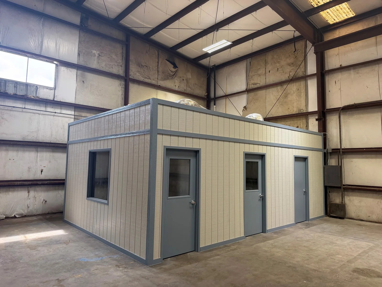 Industrial in Pasadena, TX — Lease in Pasadena, TX, photo 2 of 5