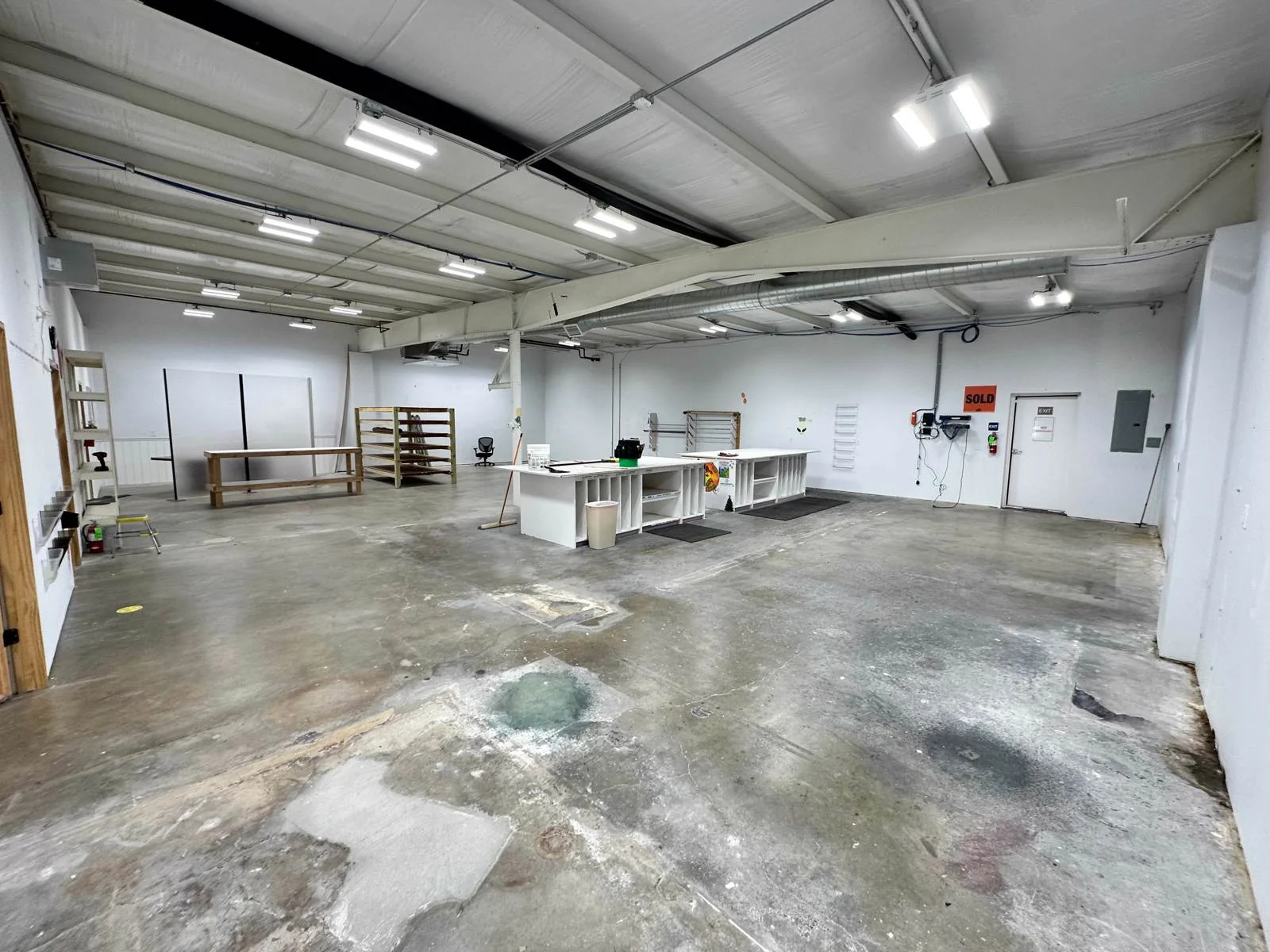 Flex Building — Lease in Omaha, NE, photo 3 of 8