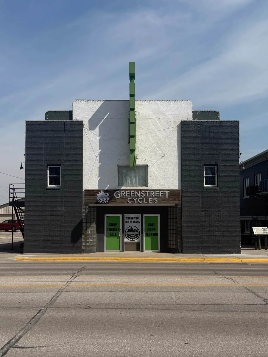 Papio Creek Shops — Lease in Papillion, NE, photo 1 of 4