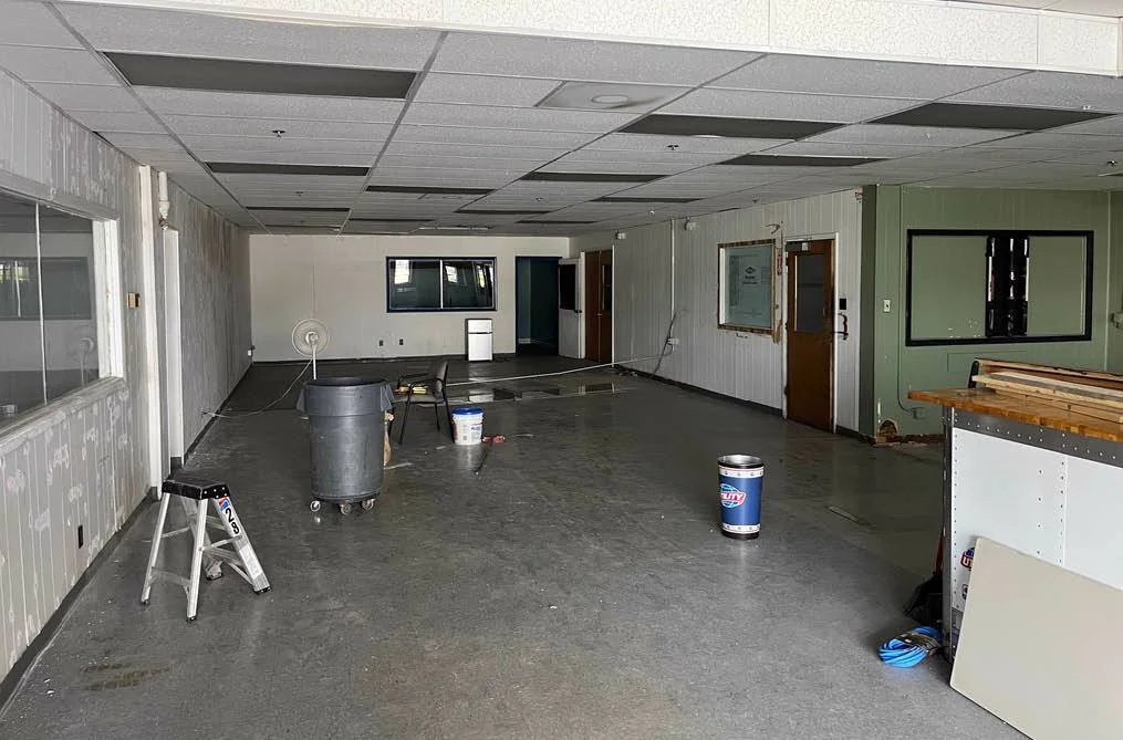 Service and Sales Warehouse - Industrial | For Lease — Lease in Omaha, NE, photo 8 of 8