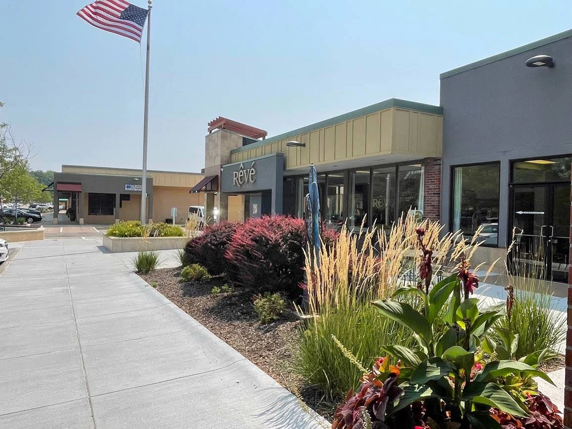 Rockbrook Village | Retail — Lease in Omaha, NE, photo 5 of 7