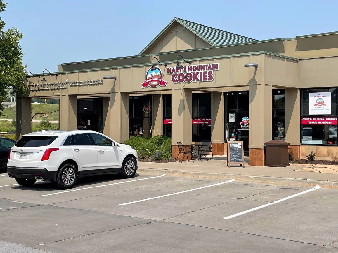 Rockbrook Village | Retail — Lease in Omaha, NE, photo 6 of 7