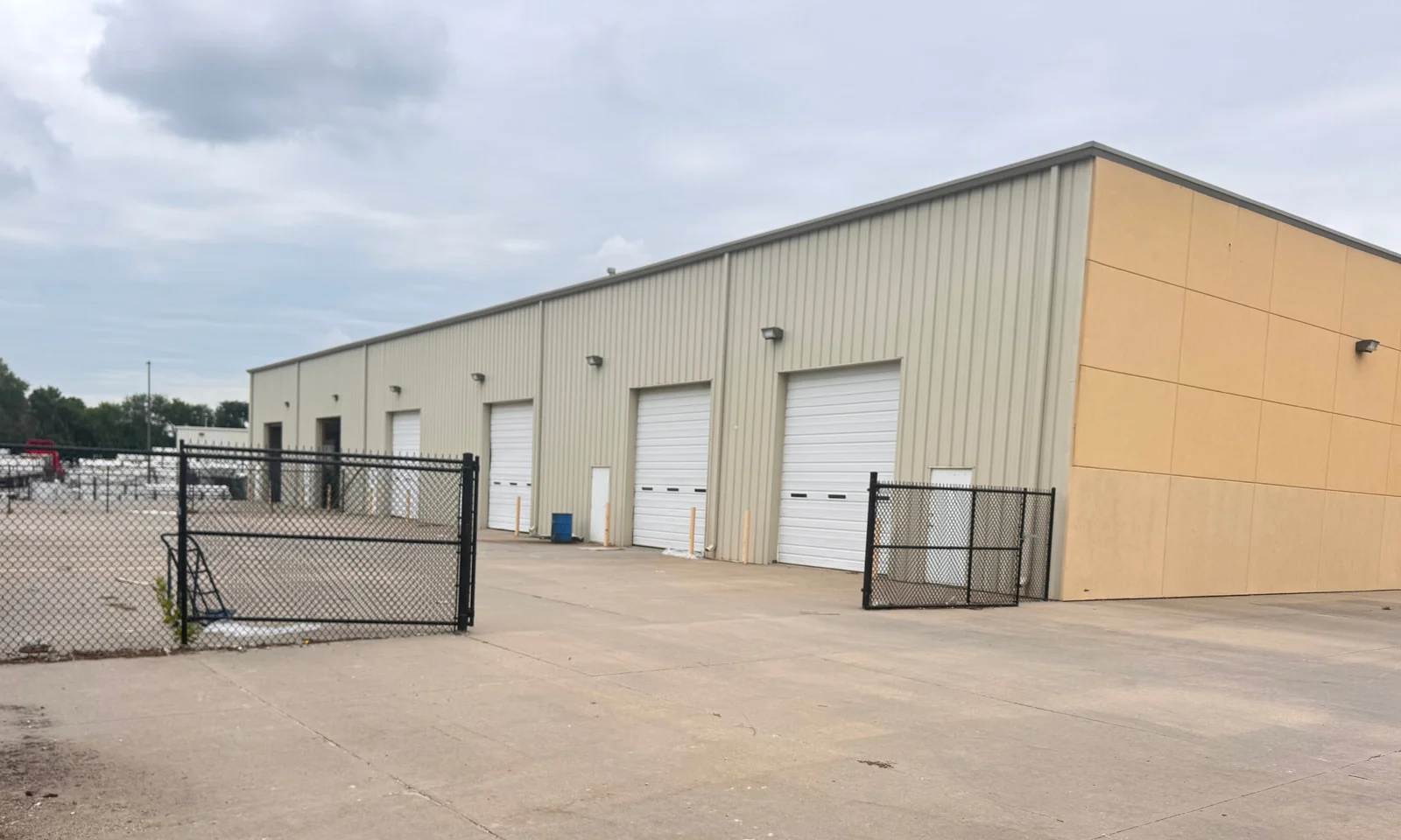 Industrial / Flex Space S 120th Street & Giles Road — Lease in La Vista, NE, photo 3 of 8