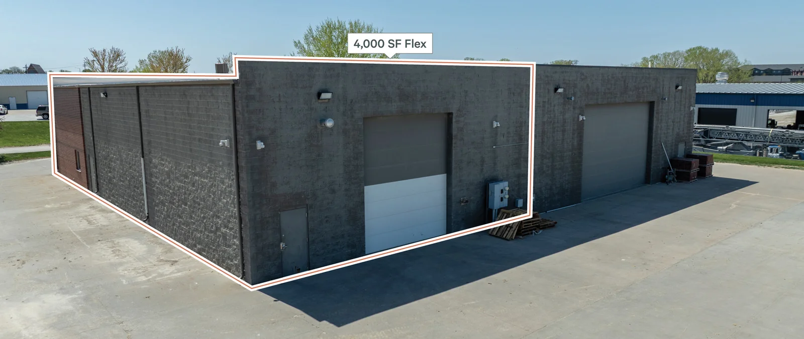 Gretna Flex Space — Lease in Gretna, NE, photo 2 of 7