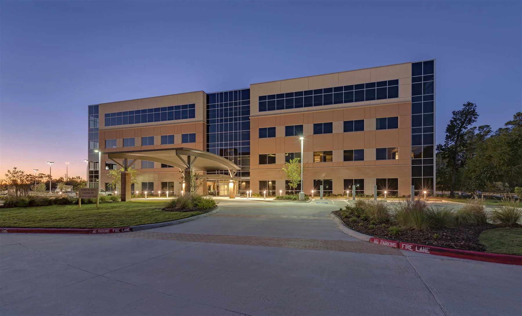 Medical Arts Center III — Lease in The Woodlands, TX, photo 2 of 8