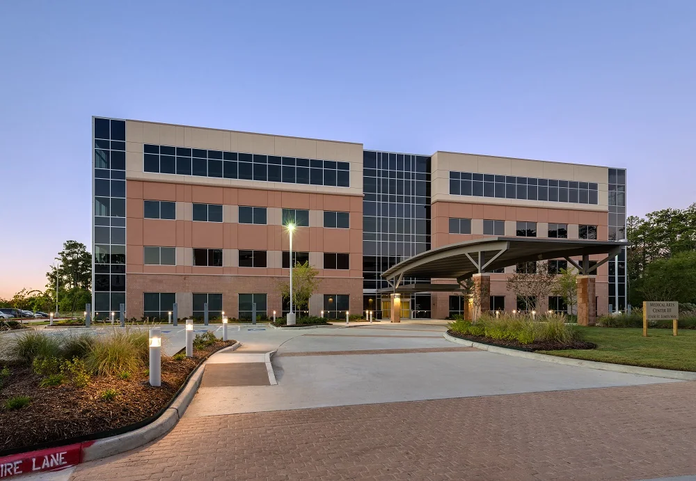 Medical Arts Center III — Lease in The Woodlands, TX, photo 3 of 8