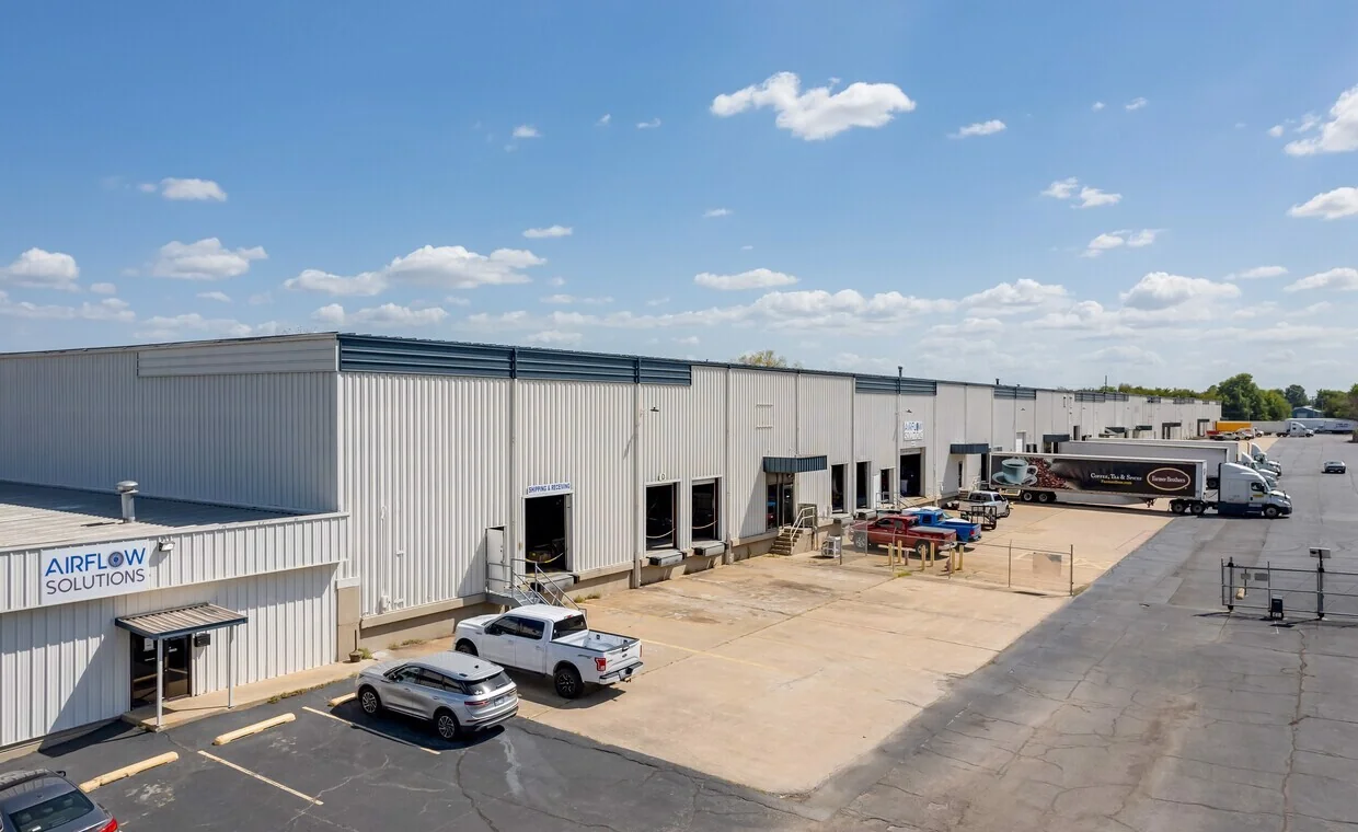 Industrial in Tulsa, OK — Lease in Tulsa, OK, photo 3 of 8