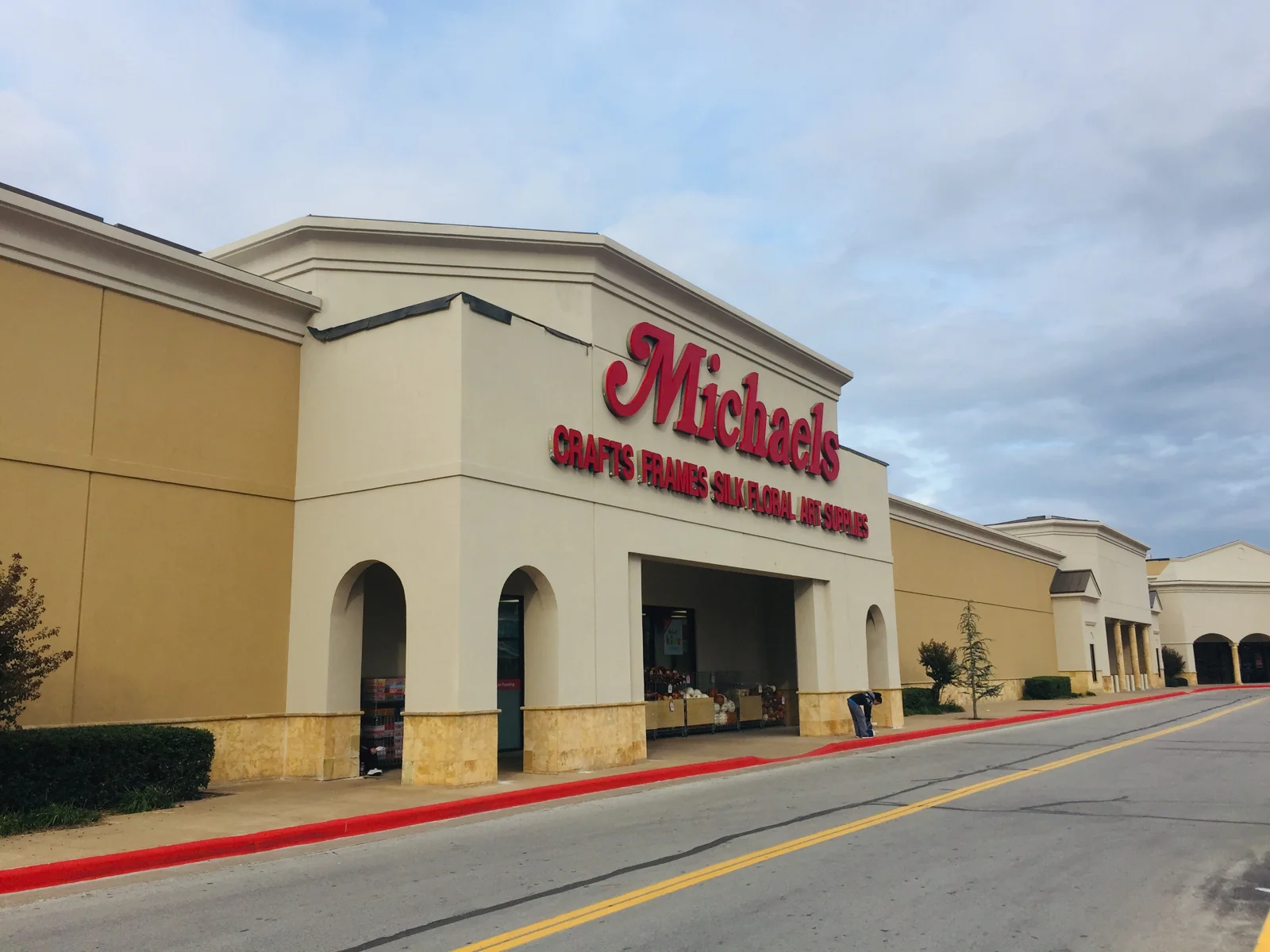 Southroads Shopping Center — Lease in Tulsa, OK, photo 7 of 7