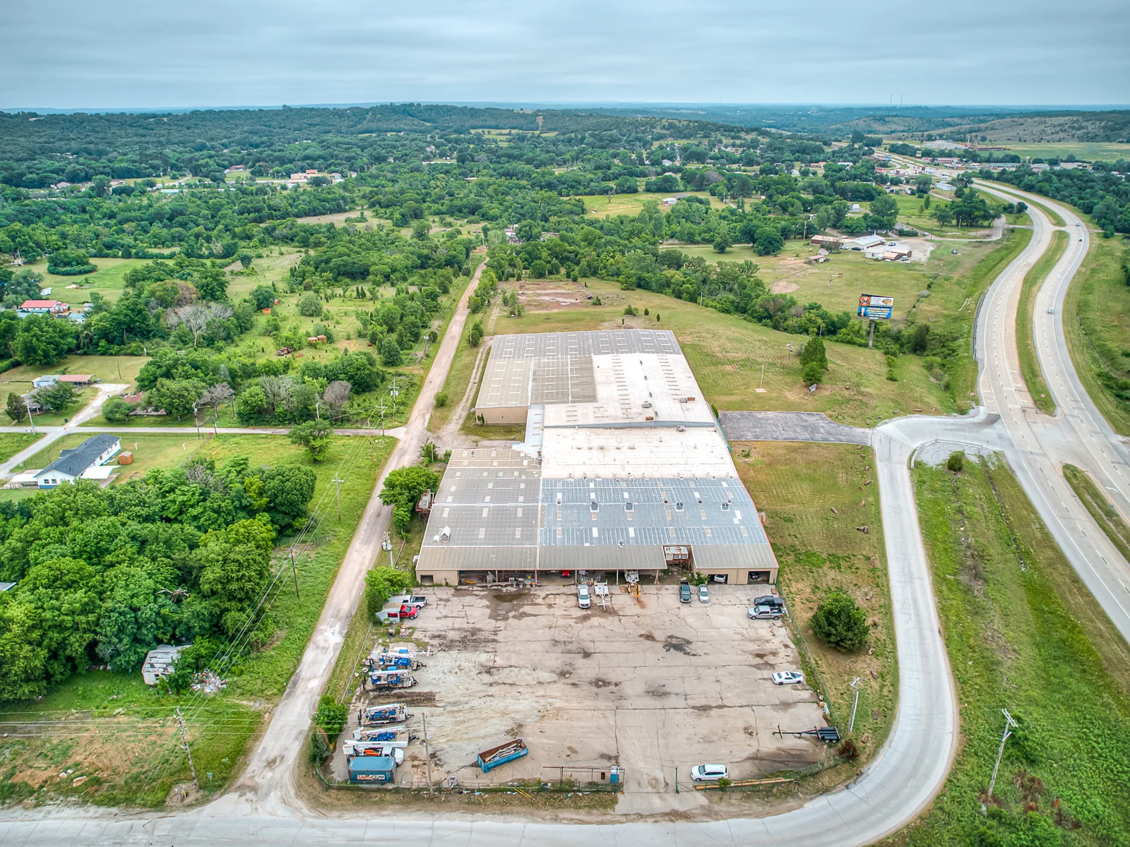 Industrial in Henryetta, OK — Sale in Henryetta, OK, photo 4 of 6