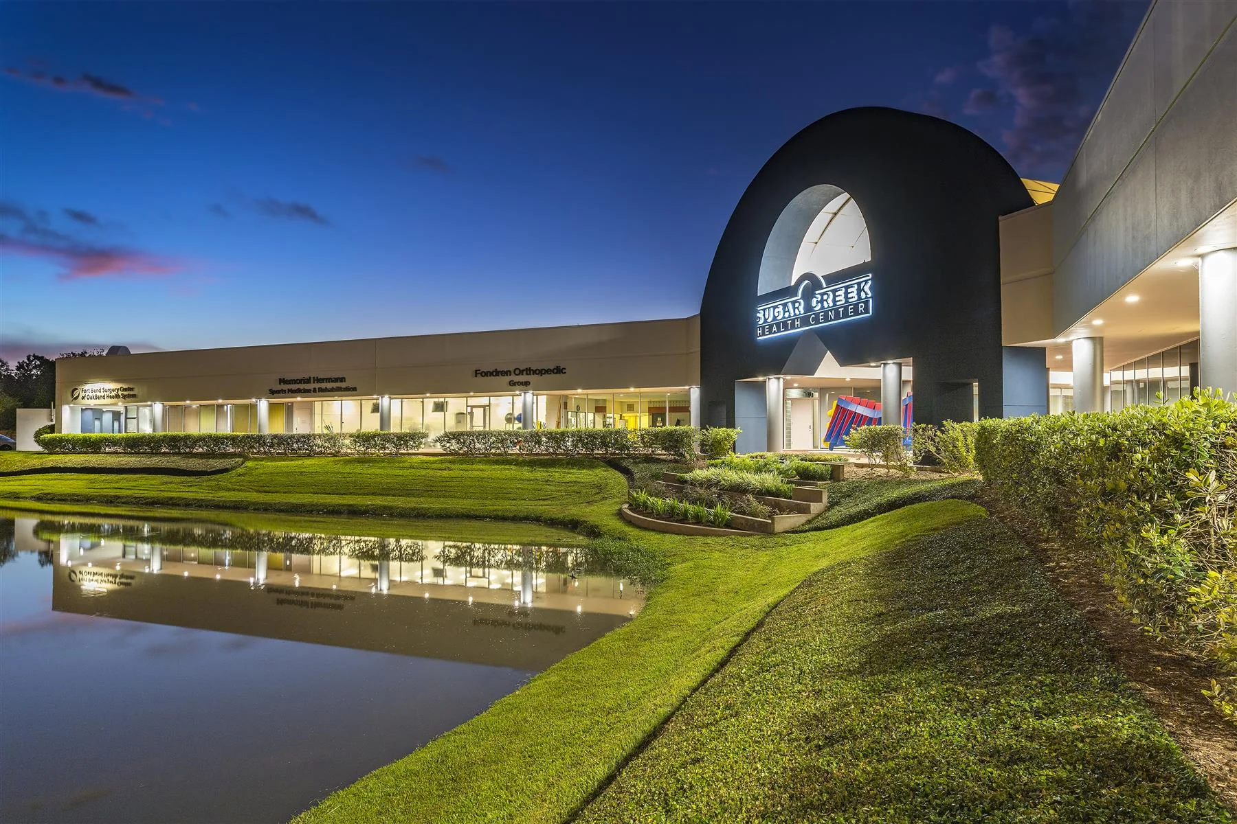 Sugar Creek Health Center — Lease in Sugar Land, TX, photo 1 of 3