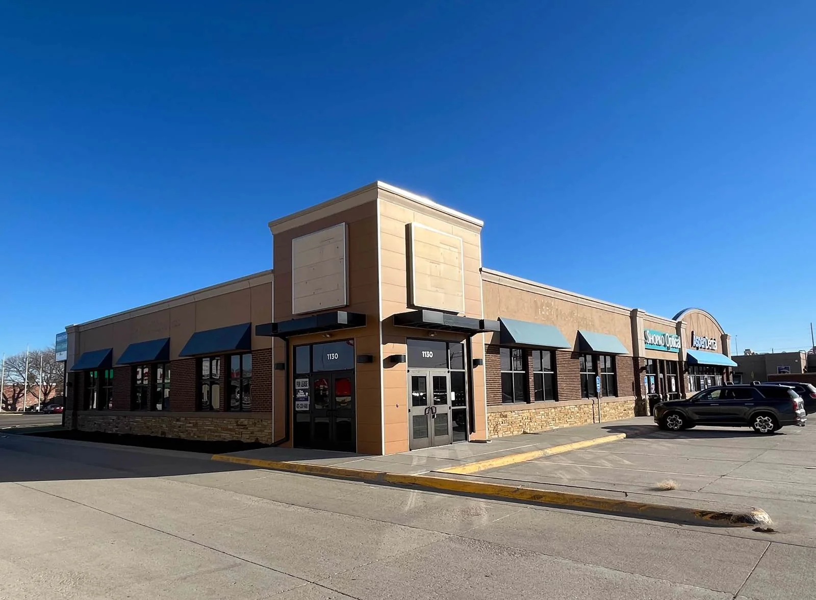 Norfolk Retail Building for Sublease — Lease in Norfolk, NE, photo 1 of 8