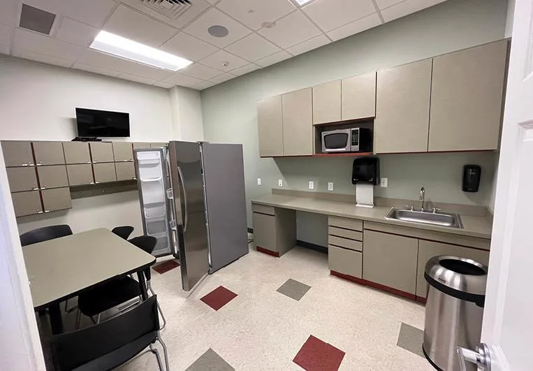 Norfolk Retail Building for Sublease — Lease in Norfolk, NE, photo 5 of 8