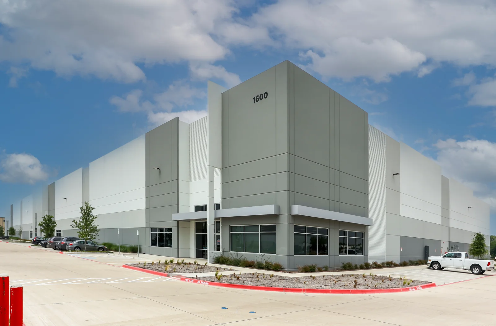 McKinney Airport Commerce Center — Lease in Mckinney, TX, photo 2 of 3