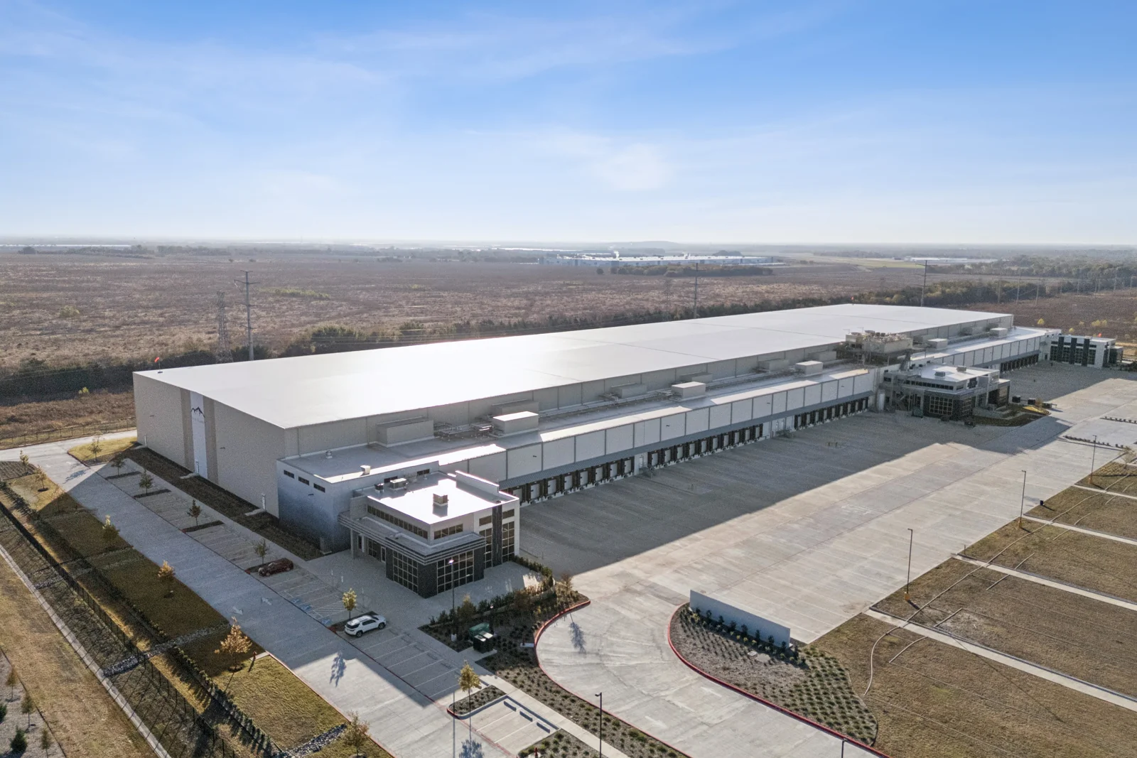 Cold Summit Dallas II — Lease in Lancaster, TX, photo 2 of 5