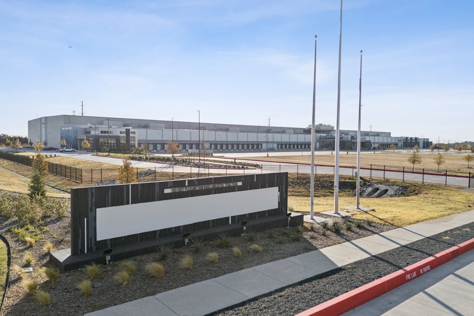 Cold Summit Dallas II — Lease in Lancaster, TX, photo 4 of 5