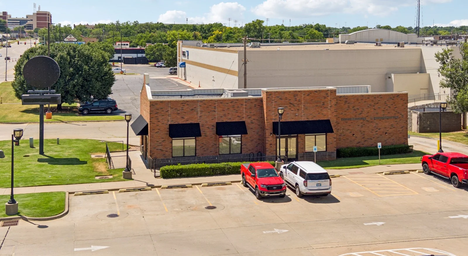 Retail in Stillwater, OK — Lease in Stillwater, OK, photo 2 of 3