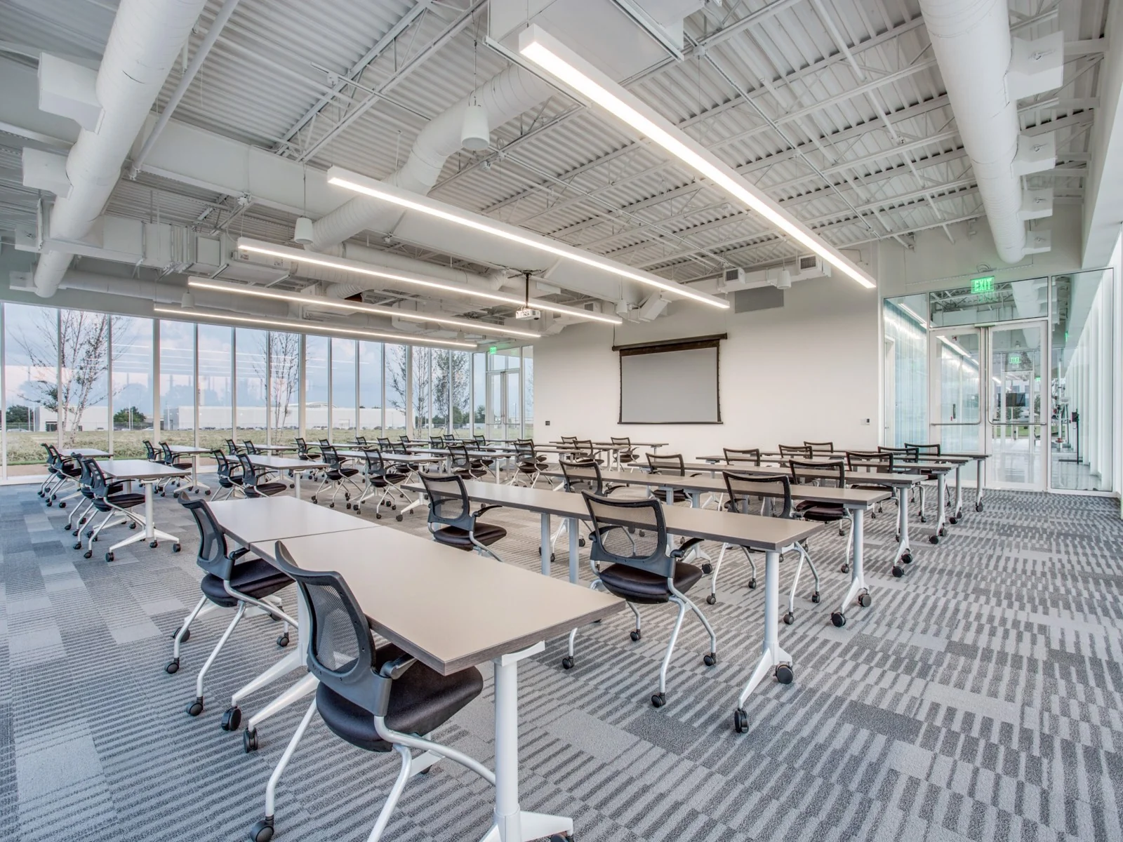 International Business Park — Lease in Plano, TX, photo 5 of 7