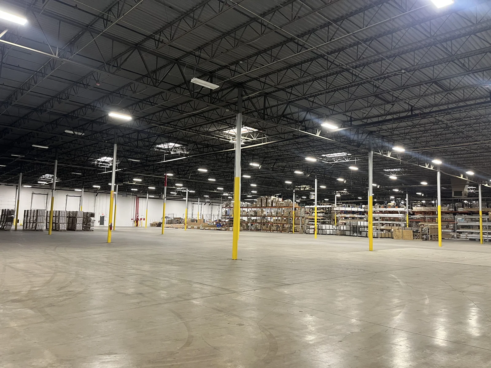 Industrial in Dallas, TX — Lease in Dallas, TX, photo 3 of 4