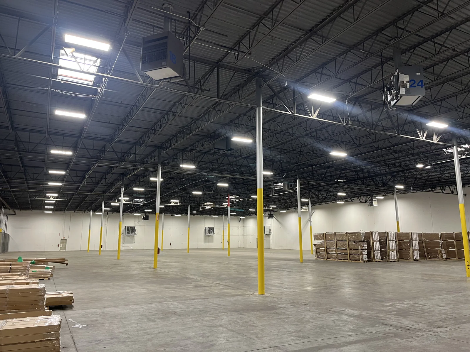 Industrial in Dallas, TX — Lease in Dallas, TX, photo 4 of 4