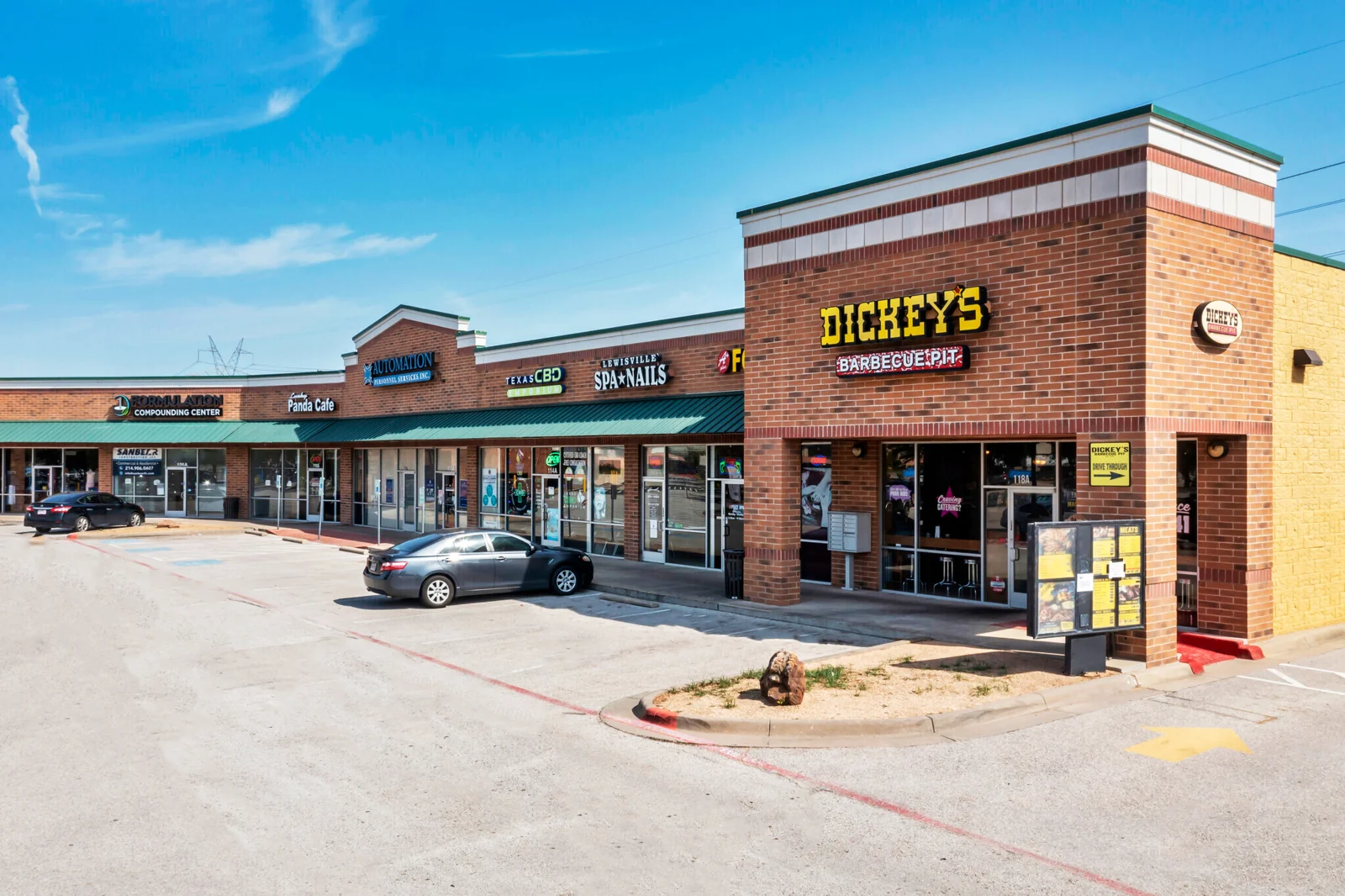 Lewisville Commons — Lease in Lewisville, TX, photo 4 of 8