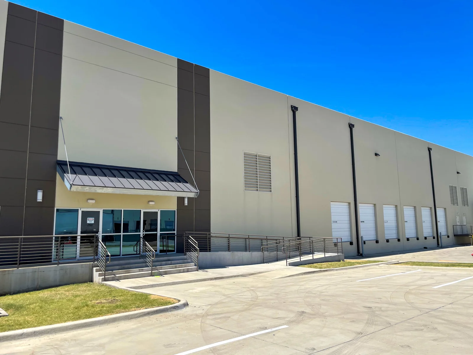 Industrial in Denton, TX — Lease in Denton, TX, photo 4 of 5