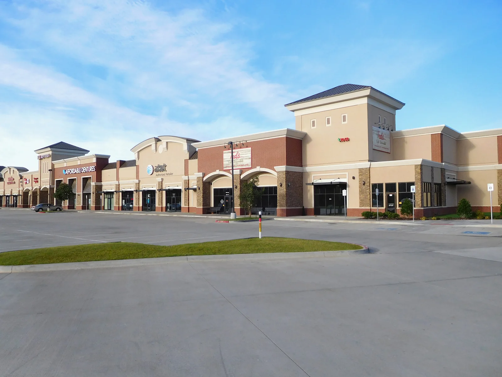 DEL 5301 Main St-Del City Crossing — Lease in Del City, OK, photo 1 of 1