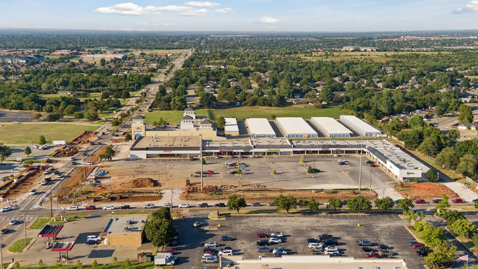 North Oaks Shopping Center — Lease in Edmond, OK, photo 6 of 8