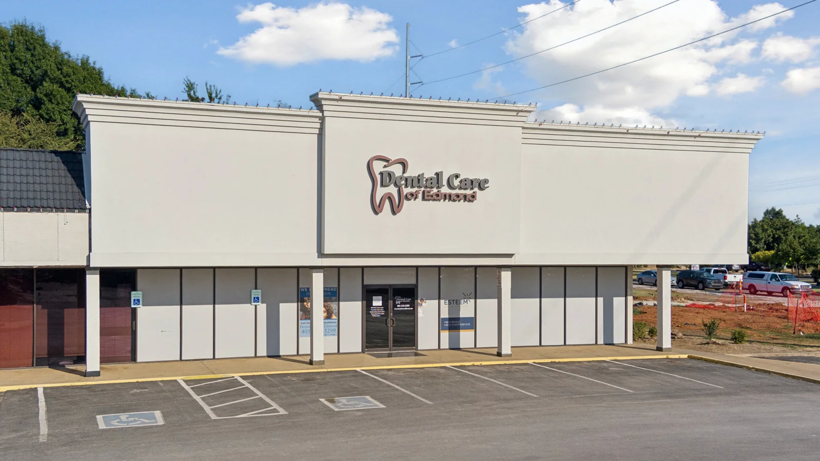 North Oaks Shopping Center — Lease in Edmond, OK, photo 7 of 8