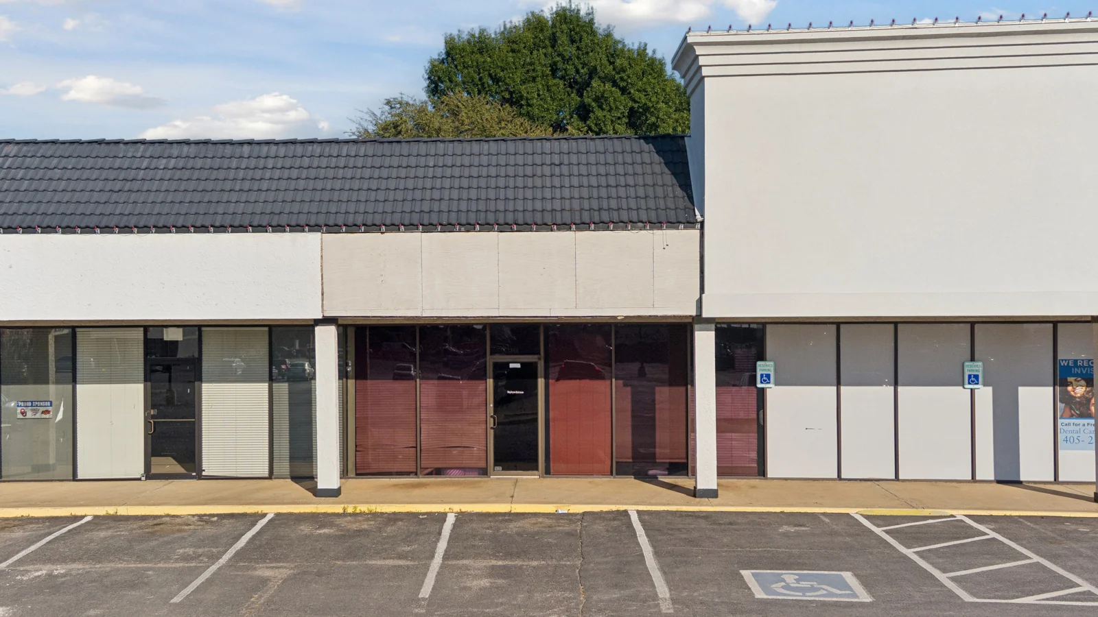 North Oaks Shopping Center — Lease in Edmond, OK, photo 8 of 8