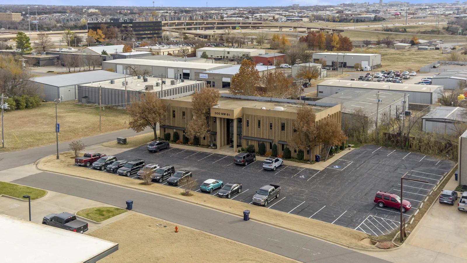 Office in Oklahoma City, OK — Lease in Oklahoma City, OK, photo 3 of 8