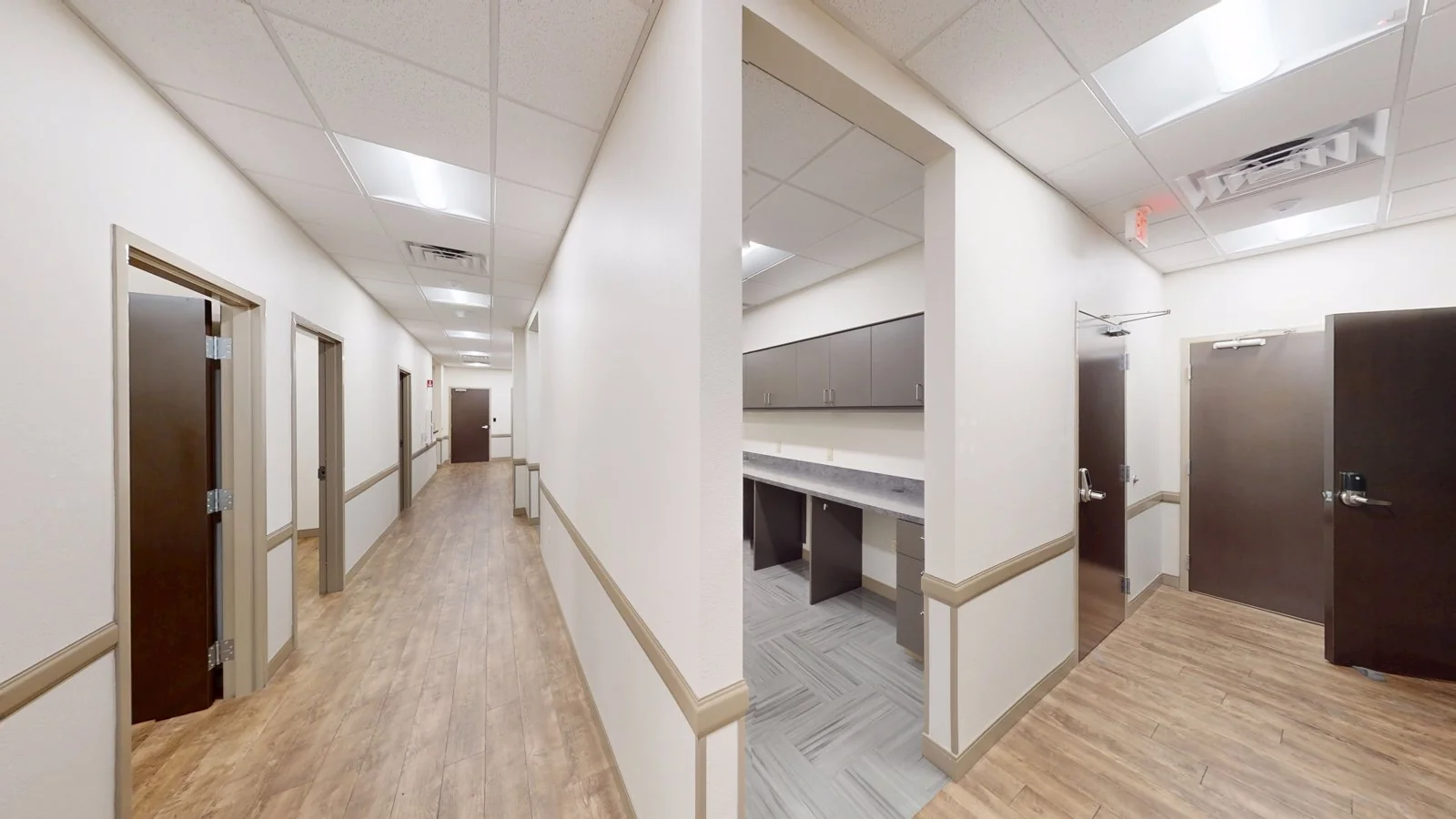6316 & 6320 N. Navarro St — Lease in Victoria, TX, photo 3 of 8