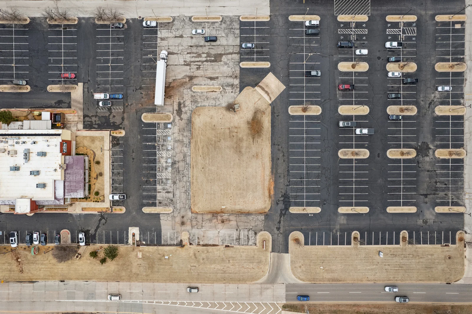 Retail in Oklahoma City, OK — Lease in Oklahoma City, OK, photo 7 of 8