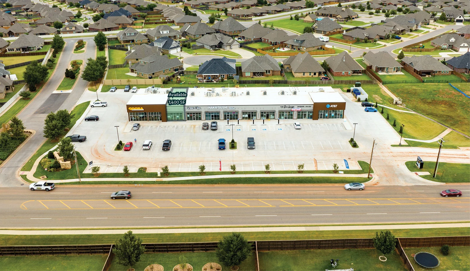 South Hampton Shopping Center — Lease in Oklahoma City, OK, photo 1 of 5