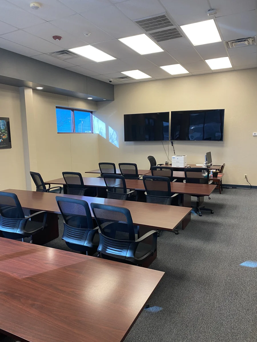 Office in Oklahoma City, OK — Lease in Oklahoma City, OK, photo 2 of 5