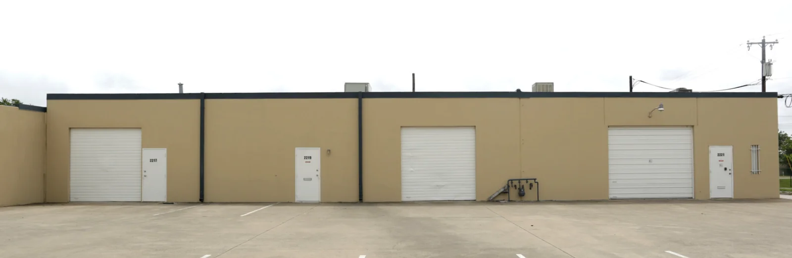 2205, 2219 & 2221 West Broadway Street — Lease in Fort Worth, TX, photo 2 of 6