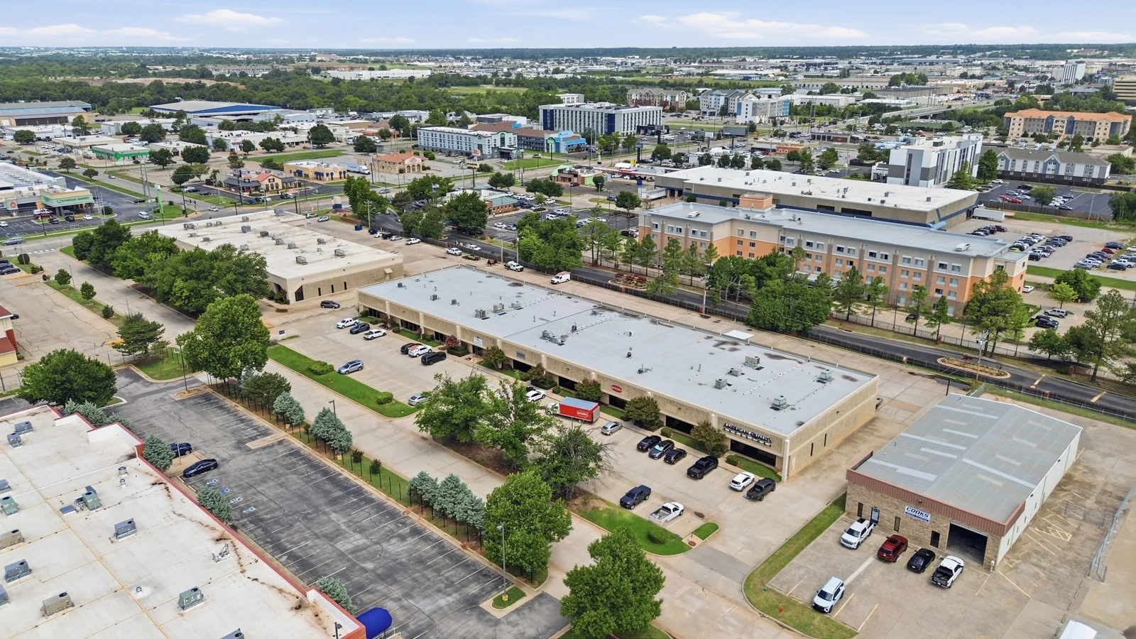 Meridian Business Center 1 & 2 — Lease in Oklahoma City, OK, photo 2 of 8