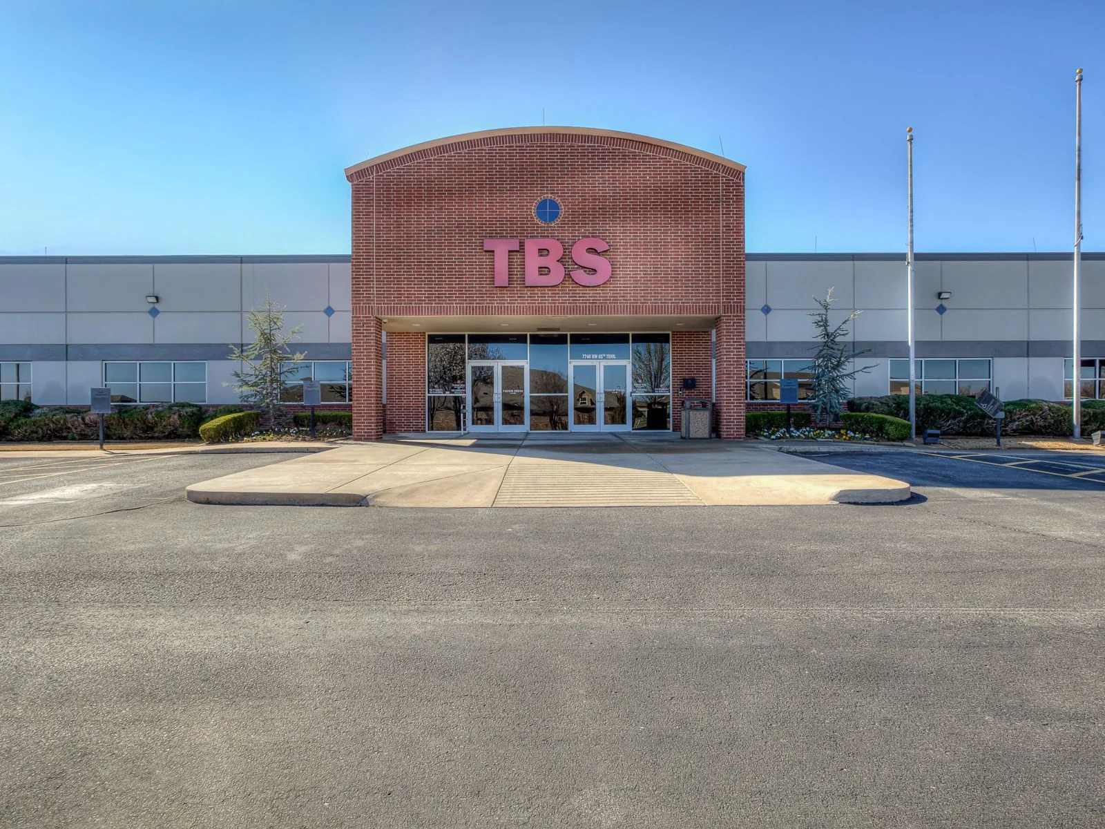 Office in Oklahoma City, OK — Lease in Oklahoma City, OK, photo 3 of 8
