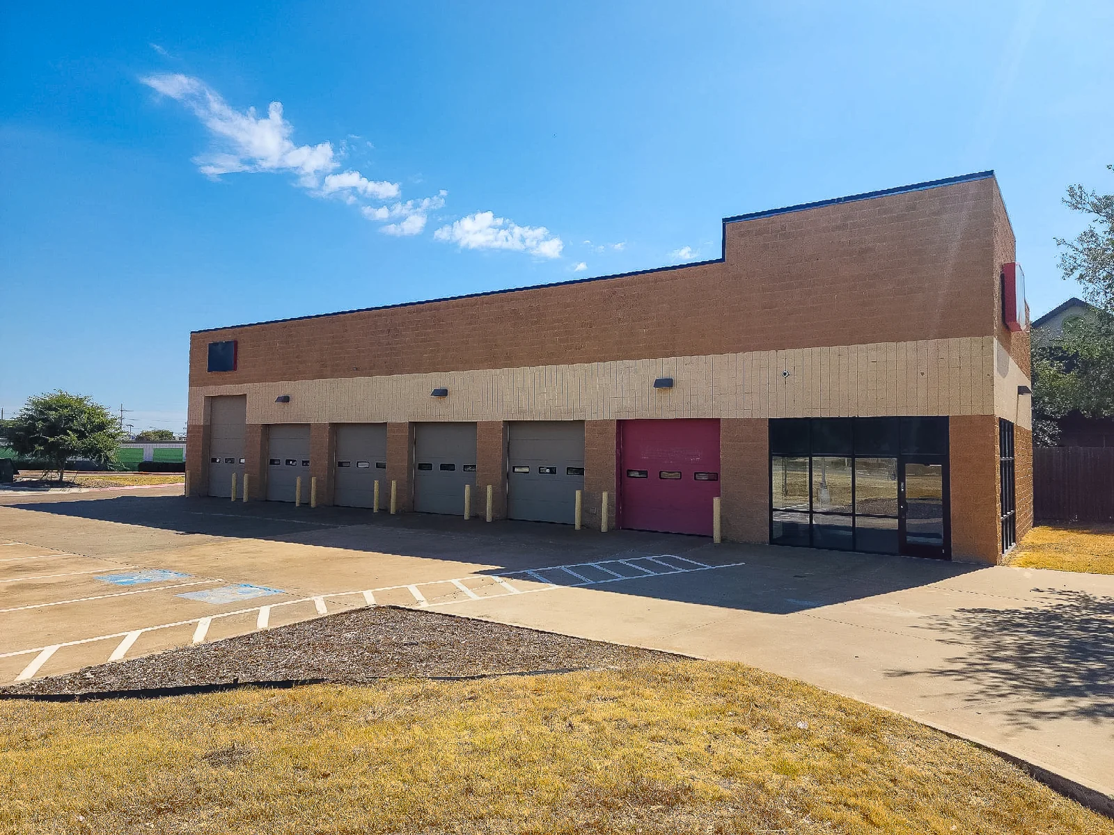 Former Pep Boys — Lease in Fort Worth, TX, photo 3 of 4