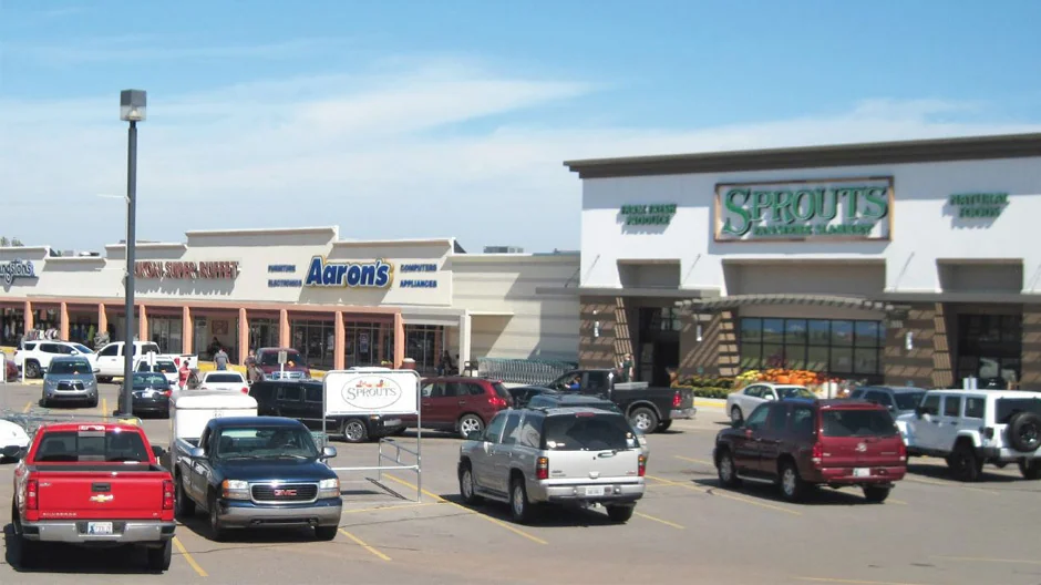 YKN Chisholm Shopping Center — Lease in Yukon, OK, photo 1 of 1
