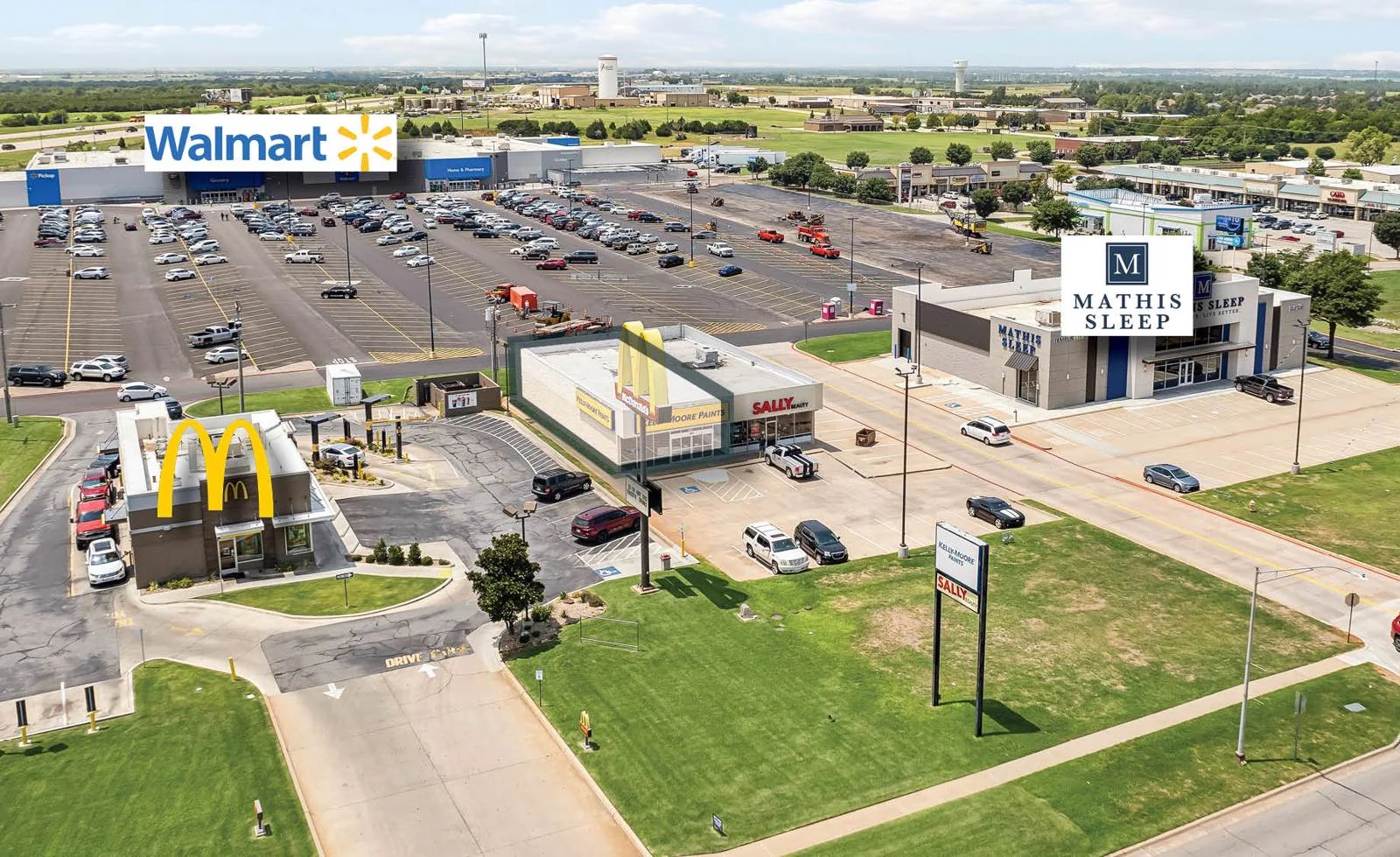 Retail in Yukon, OK — Lease in Yukon, OK, photo 2 of 3