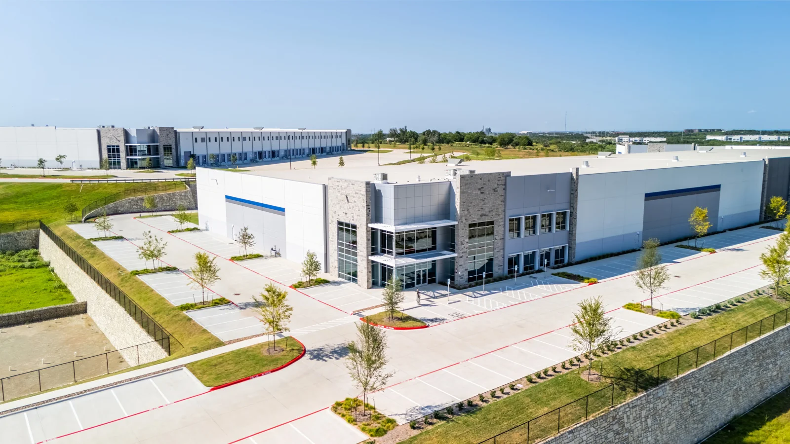 Park 290 — Lease in Austin, TX, photo 4 of 8