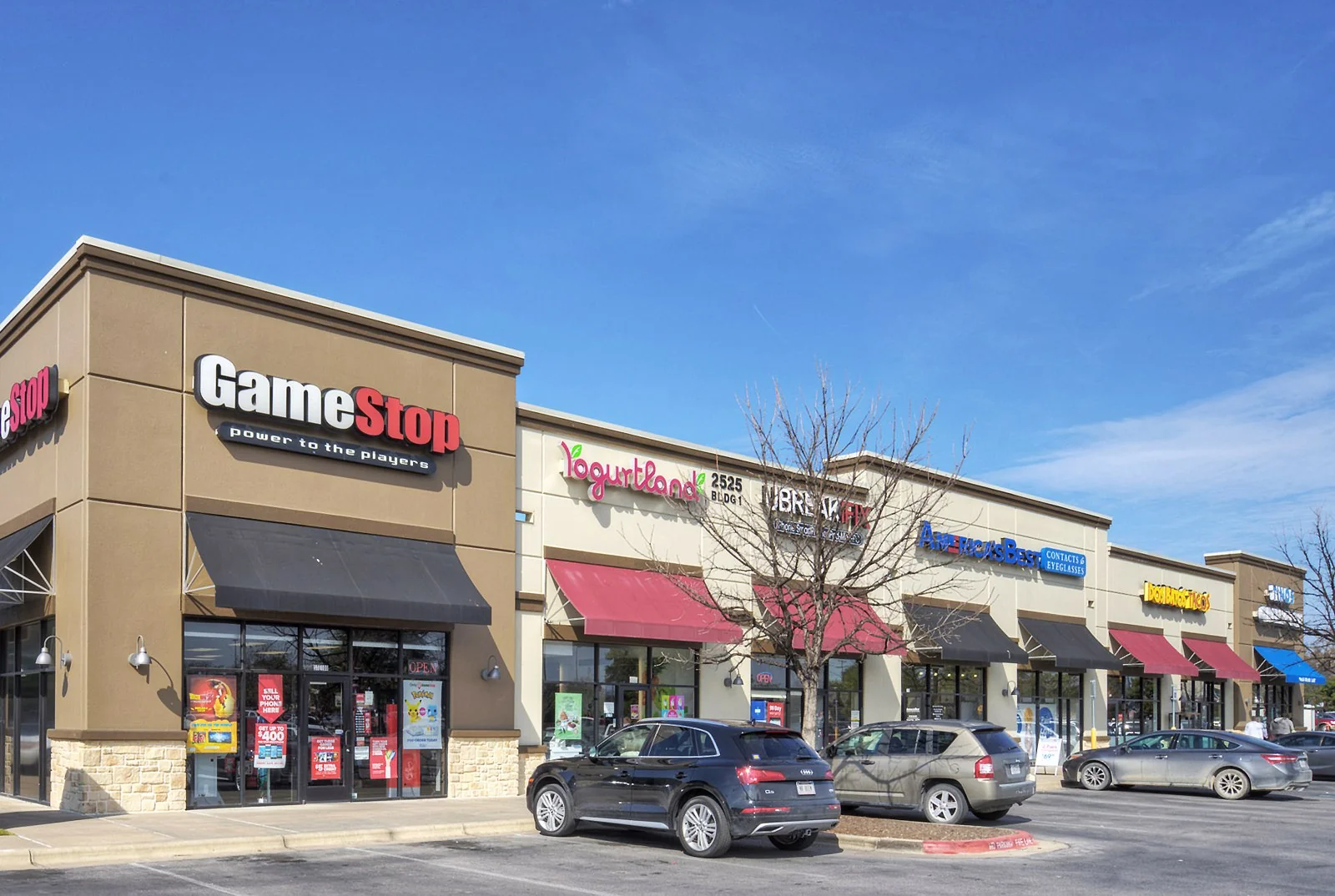 Northcross Mall — Lease in Austin, TX, photo 1 of 8