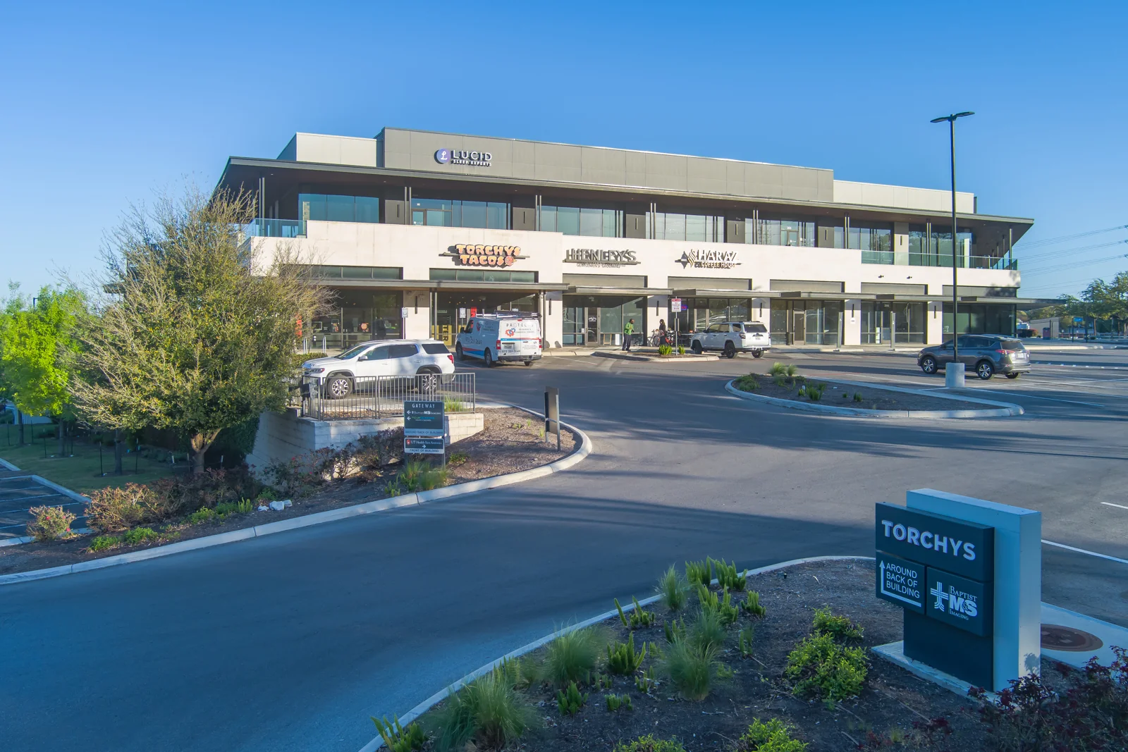 Gateway Medical Center — Lease in San Antonio, TX, photo 3 of 6