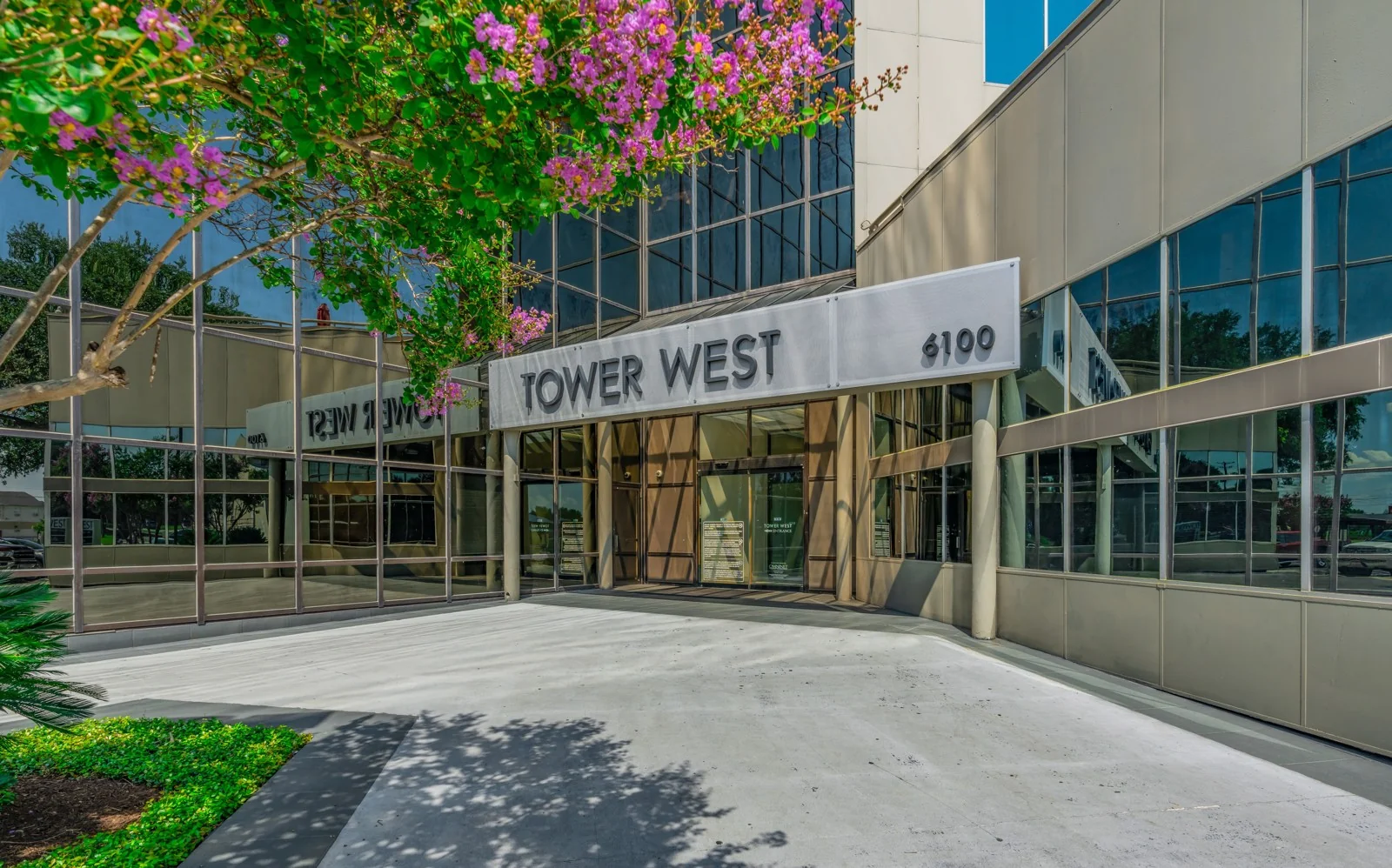 Tower West Sublease — Lease in San Antonio, TX, photo 1 of 5