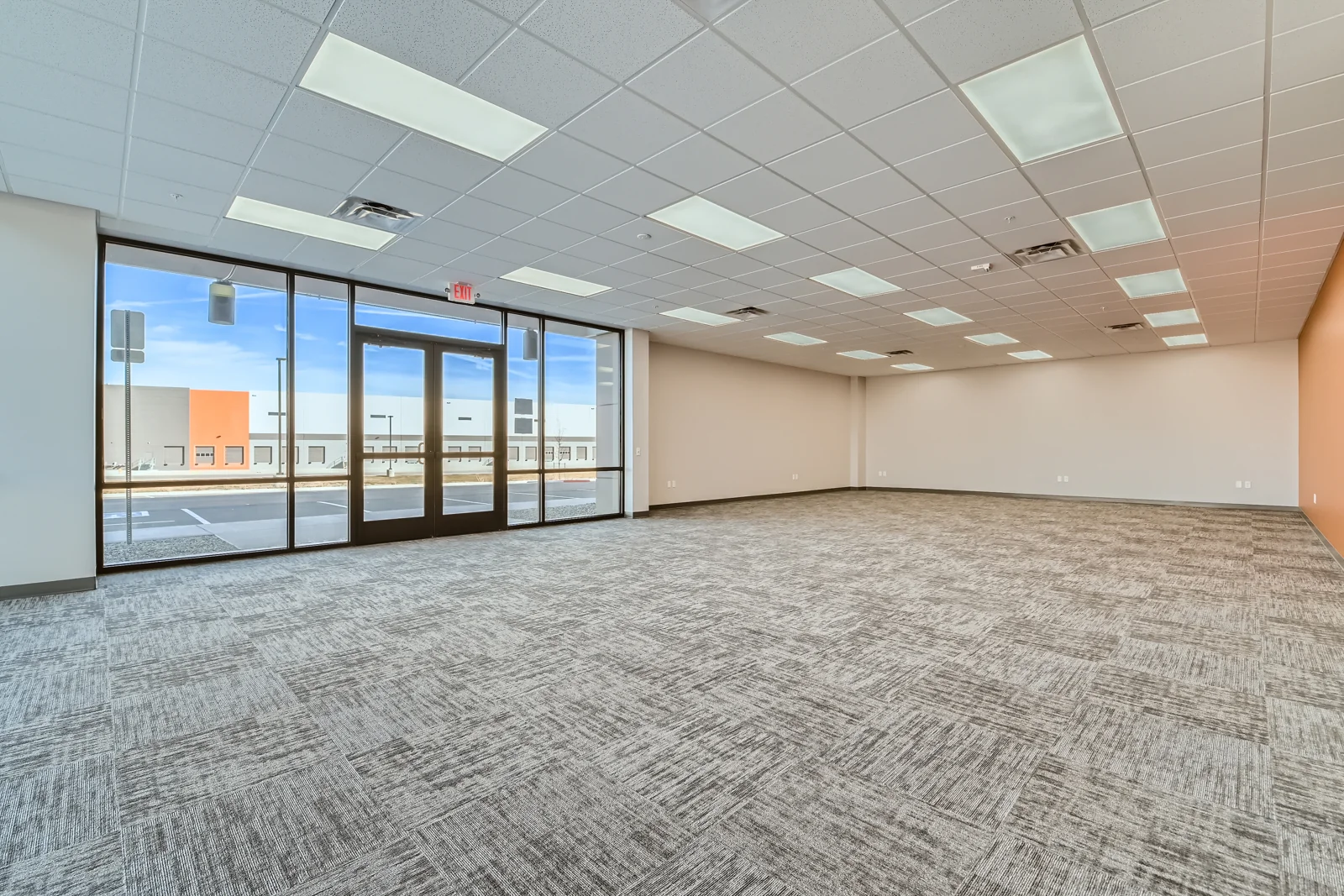 76 Commerce Center — Lease in Brighton, CO, photo 4 of 8