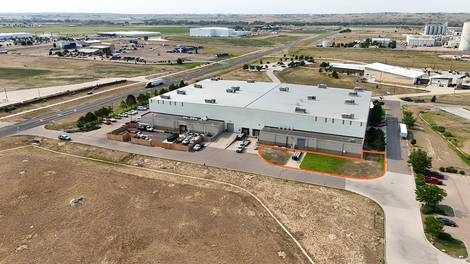 Warehouse/Industrial — Lease in Windsor, CO, photo 3 of 8