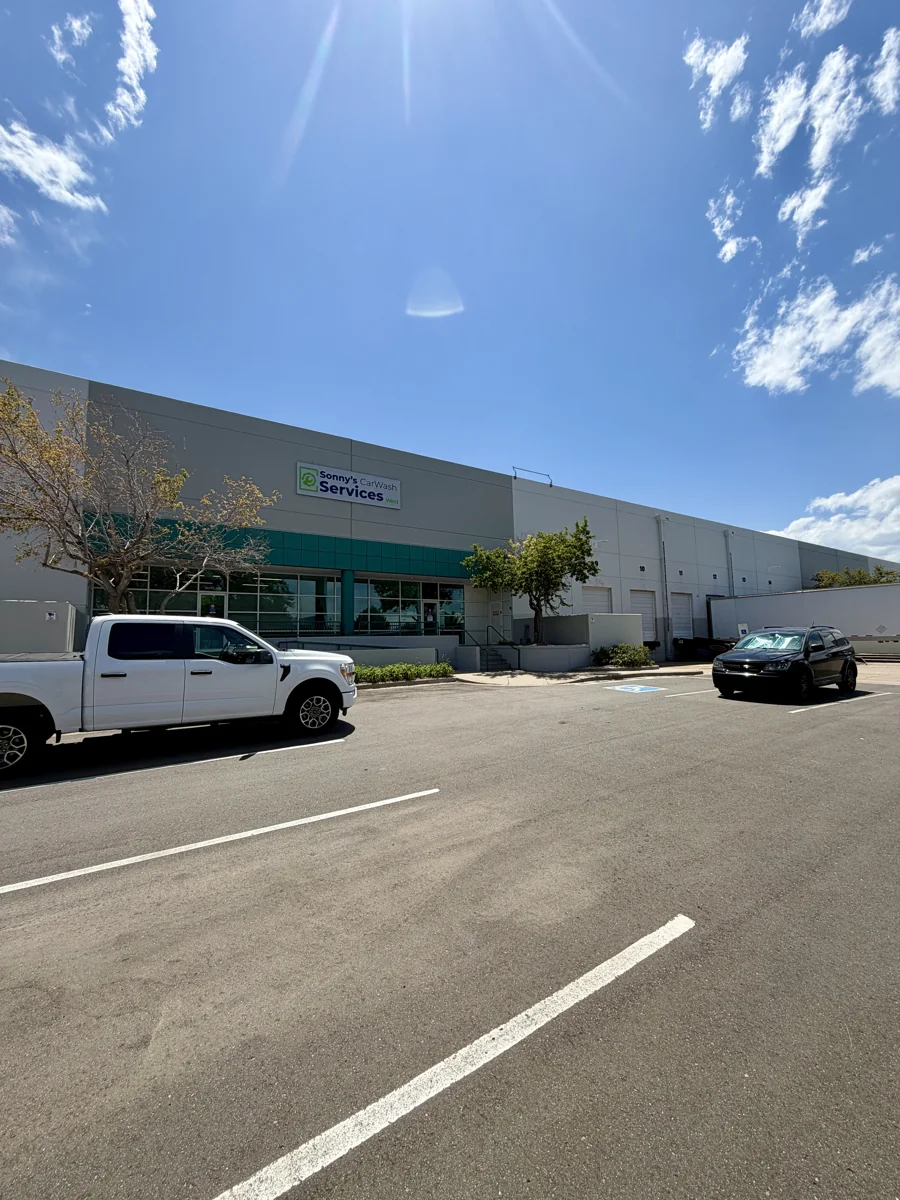 Upland Distribution Center, Suite 103 — Lease in Aurora, CO, photo 2 of 2