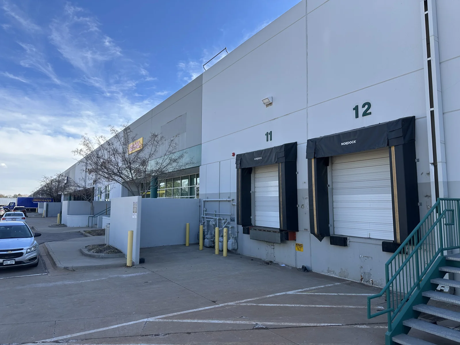 Upland Distribution Center Unit 101 — Lease in Aurora, CO, photo 2 of 2