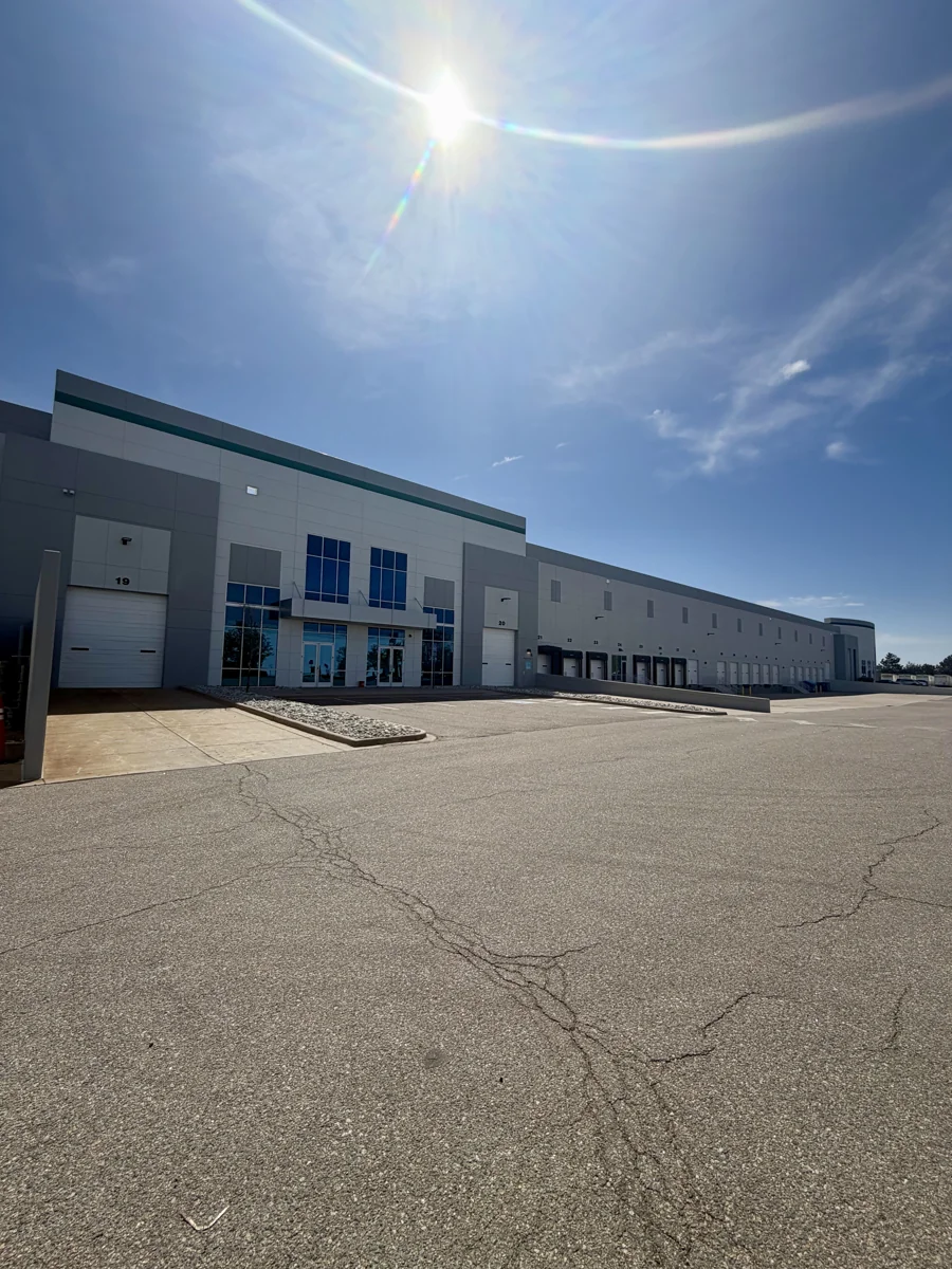Stapleton Business Center Bldg D-4 — Lease in Denver, CO, photo 1 of 1