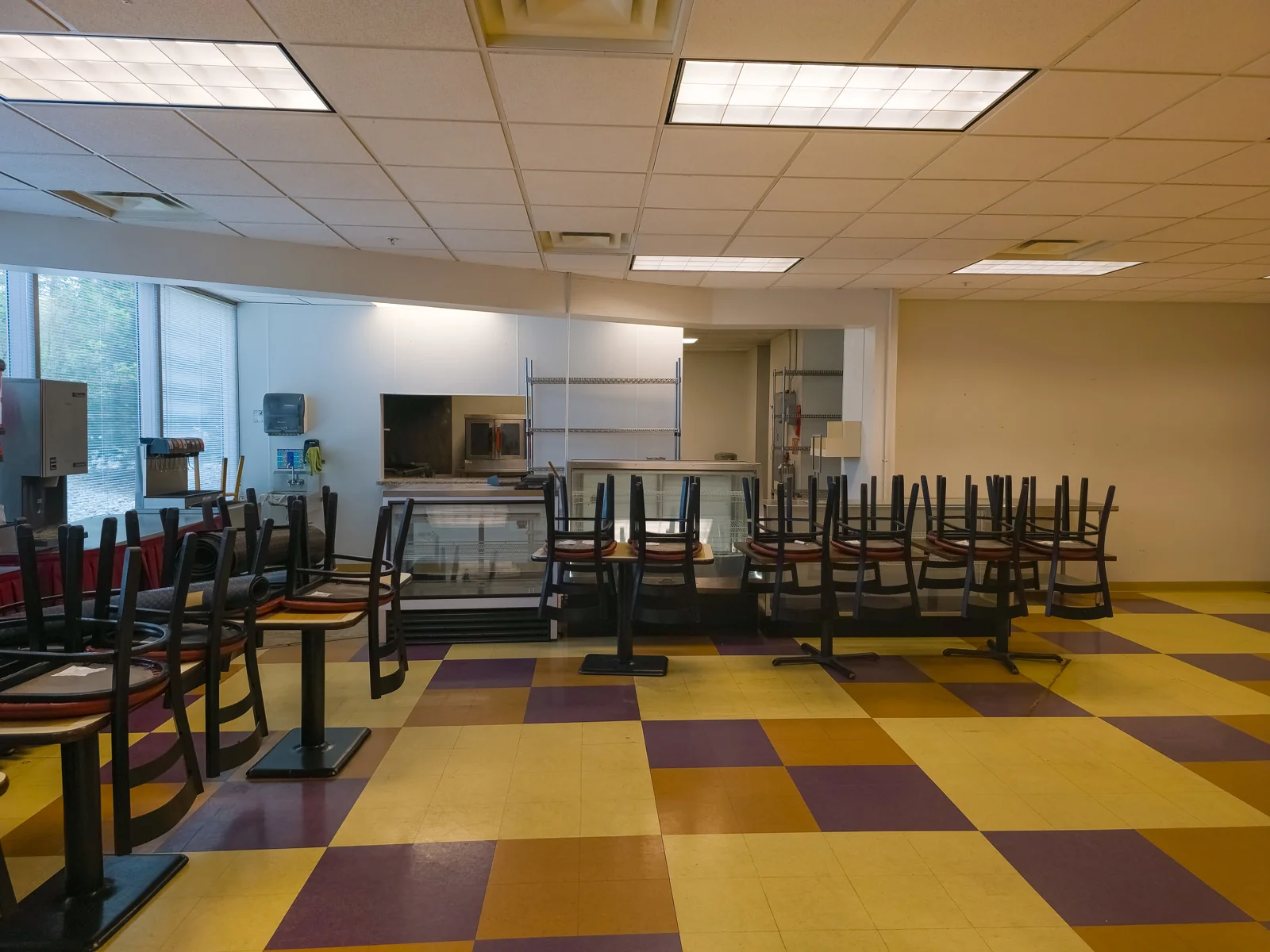 The Cantina: A Day Cafe Opportunity — Lease in Albuquerque, NM, photo 4 of 8